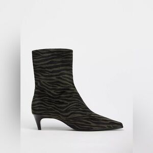 NEW - Zara Kitten Heel Zebra Print Ankle Boots- Size 10/41